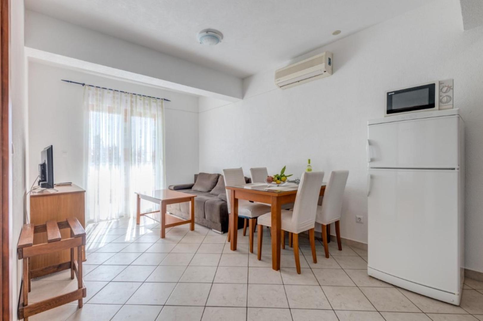 Ruza&Nikolina "1" Apartmani - Baška Voda المظهر الخارجي الصورة