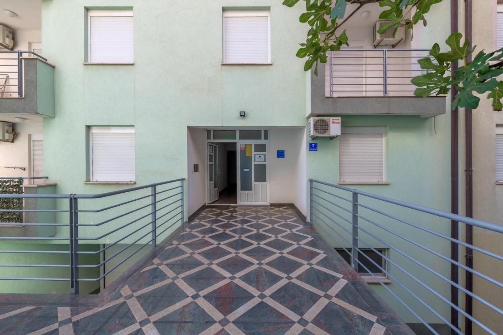 Ruza&Nikolina "1" Apartmani - Baška Voda المظهر الخارجي الصورة