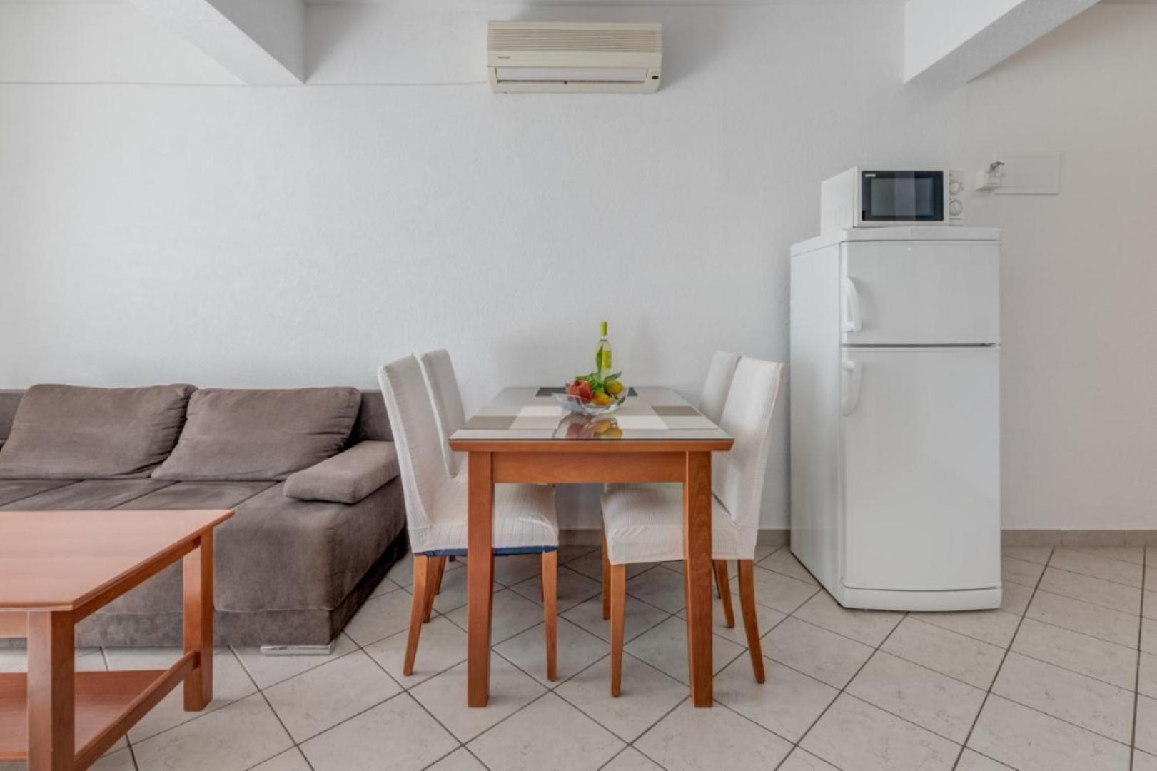 Ruza&Nikolina "1" Apartmani - Baška Voda المظهر الخارجي الصورة